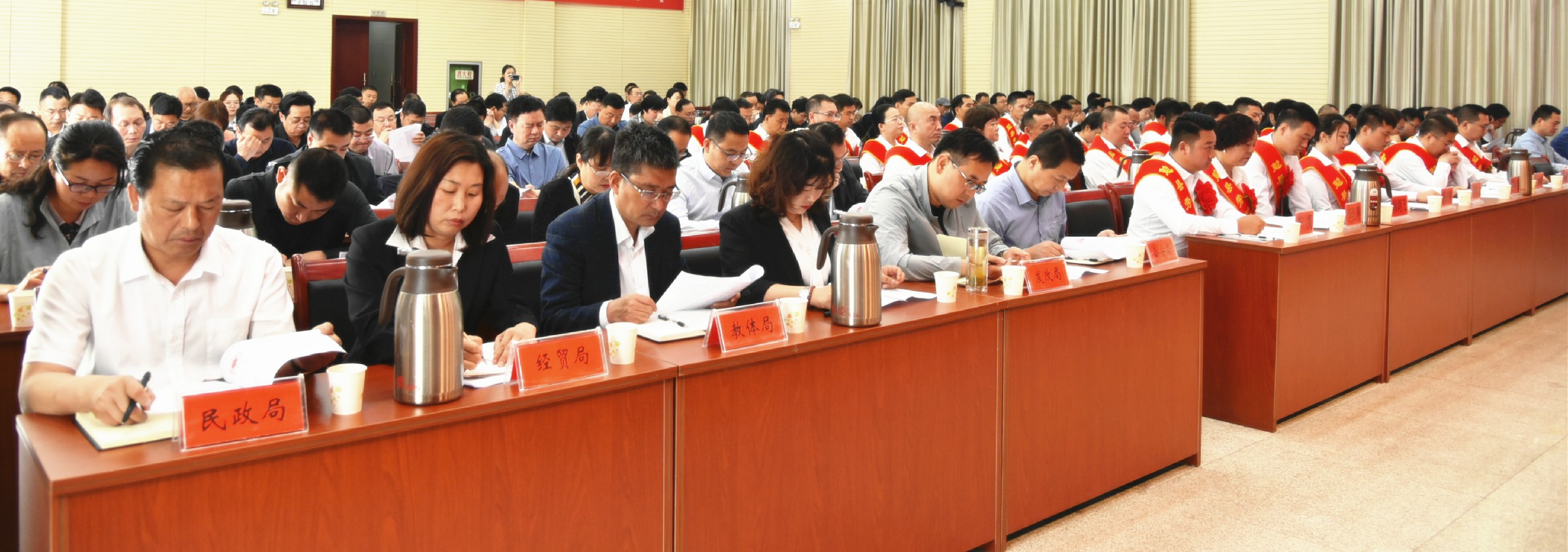 162043870068010700.jpg 会场1~1.jpg